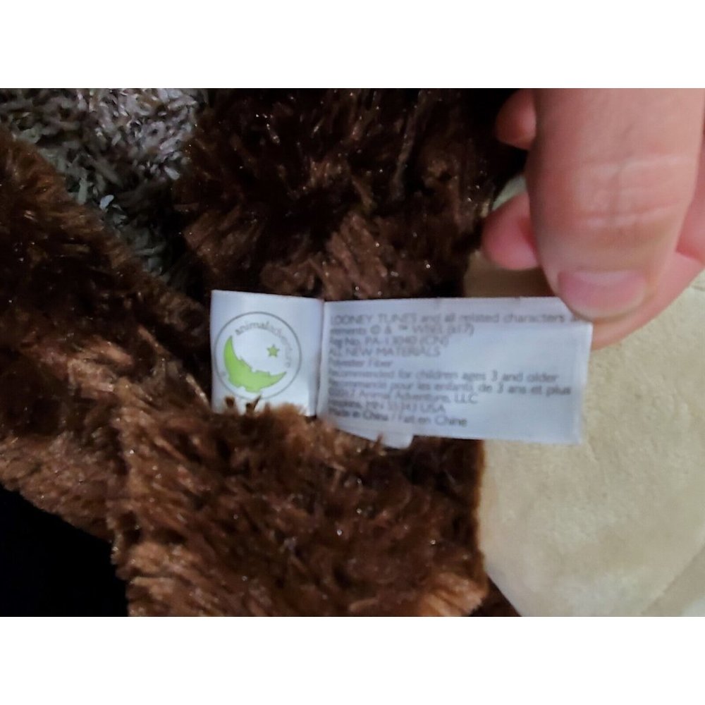 Taz the Tasmanian Devil Plush by Looney Tunes - Picture 4 of 5